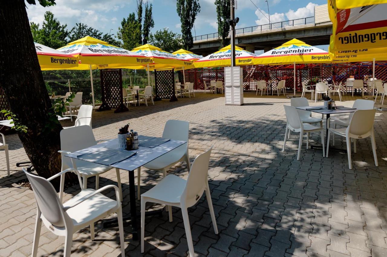 Pensiunea Vialux Бакэу Экстерьер фото